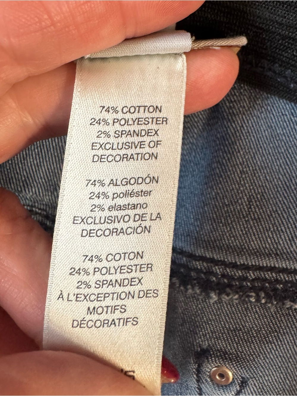 Chico's *FABULOUSLY SLIMMING* JEANS    SIZE: LARGE - Picture 7 of 8